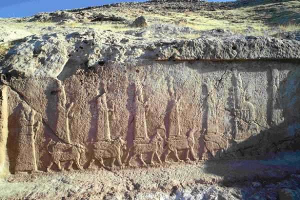 Ancient rock carvings that escaped wrath of ISIS discovered in Iraq
