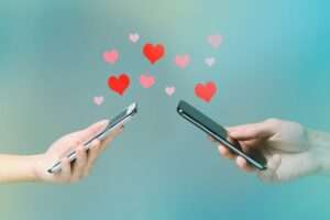 How does online dating work?