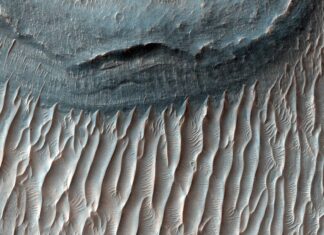 Ice deposits on Mars