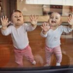 Reddit: Woman laughs at co-worker over twins matching names