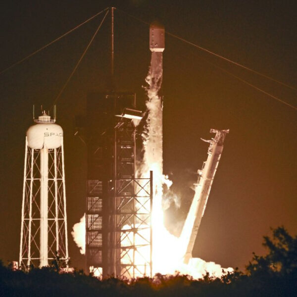 SpaceX Launches Another Batch of Starlink Satellites into Low Earth Orbit