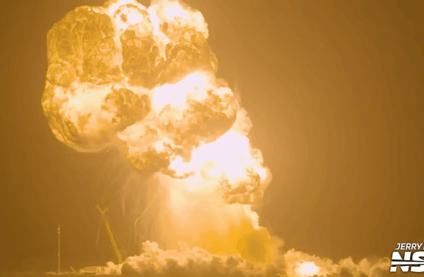 SpaceX Starship explodes on Texas launch pad in 'catastrophic failure' during routine test