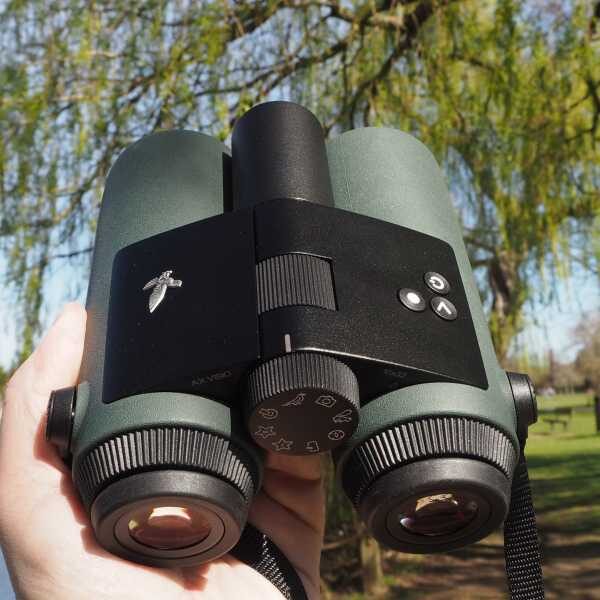 Swarovski Optik AX Visio 10×32 Smart Binoculars Review