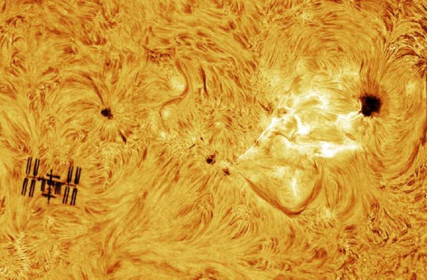 Astrophotographer Captures 'Unique' Photo of Solar Flare That Hit ISS