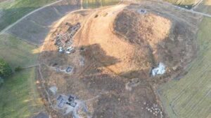 Archaeologists discover remains of baby at Hittite site in Turkey