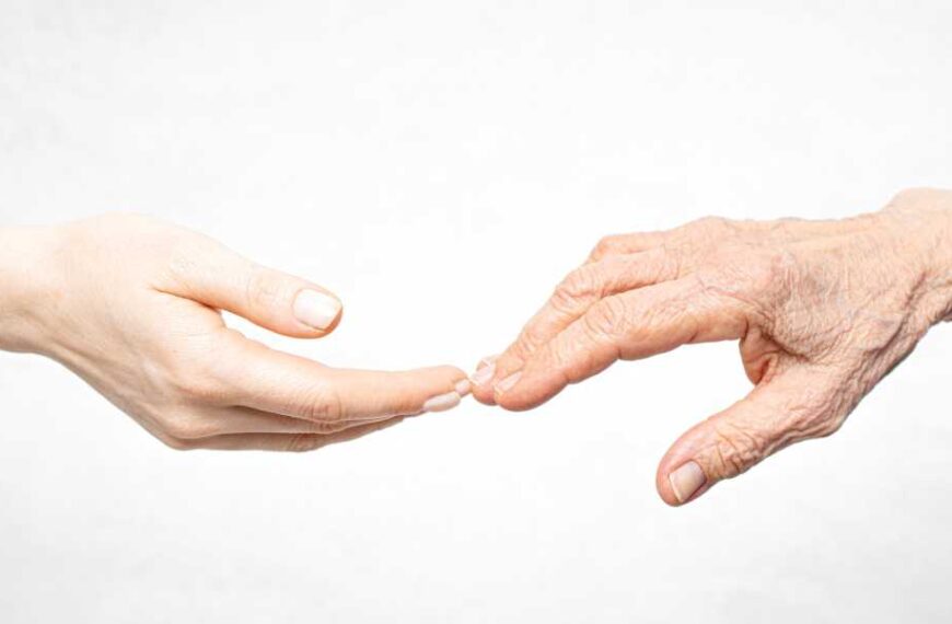 Aging: What happens to the body as it ages?