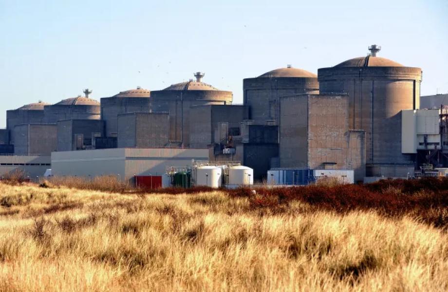 (ARCHIVES) This photo taken on March 5, 2014, shows the Gravelines nuclear power plant. The four units of the Gravelines (Nord) nuclear power plant were shut down on August 11, 2025, due to the “massive and unpredictable presence of jellyfish” at the pumping stations that supply cooling water to the reactors, EDF said. The automatic shutdown of units 2, 3, 4 and 5 “had no impact on the safety of the facilities, the safety of personnel or the environment,” EDF said on its website. The plant is therefore temporarily completely shut down, as the other two units, 1 and 5, are currently undergoing maintenance. (Photo: PHILIPPE HUGUEN / AFP) (Photo: PHILIPPE HUGUEN / AFP via Getty Images)