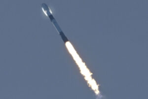SpaceX's launch pushes the number of Starlink satellites launched by 2025 to…