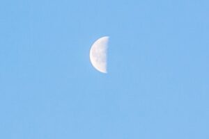 A large asteroid is heading toward Earth: several times larger than the…