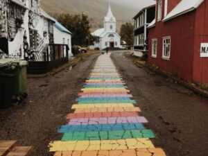 Features of life in Iceland that seem strange to us