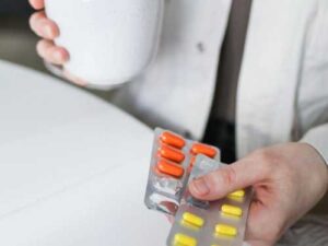 New data on the hidden interaction of ibuprofen, paracetamol and antibiotics