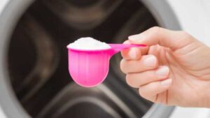 Diagnostic Dilemma: Woman Constantly Tastes Like Bleach — And Doctors Find Hidden…