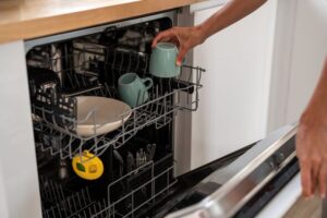 Seven common things safe for the dishwasher – and something will explode