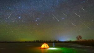 Orionids 2025: Halley’s Comet Dust Sparkles as Twin New Comets Appear