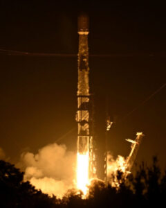 SpaceX Sends 28 Starlink Satellites to Low Orbit