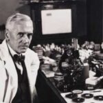 History of Science: Alexander Fleming wakes up to find strange mold in…
