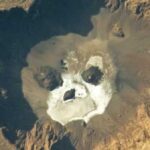 Saharan Abyss Reveals Grim Skull-Like Feature from Orbit