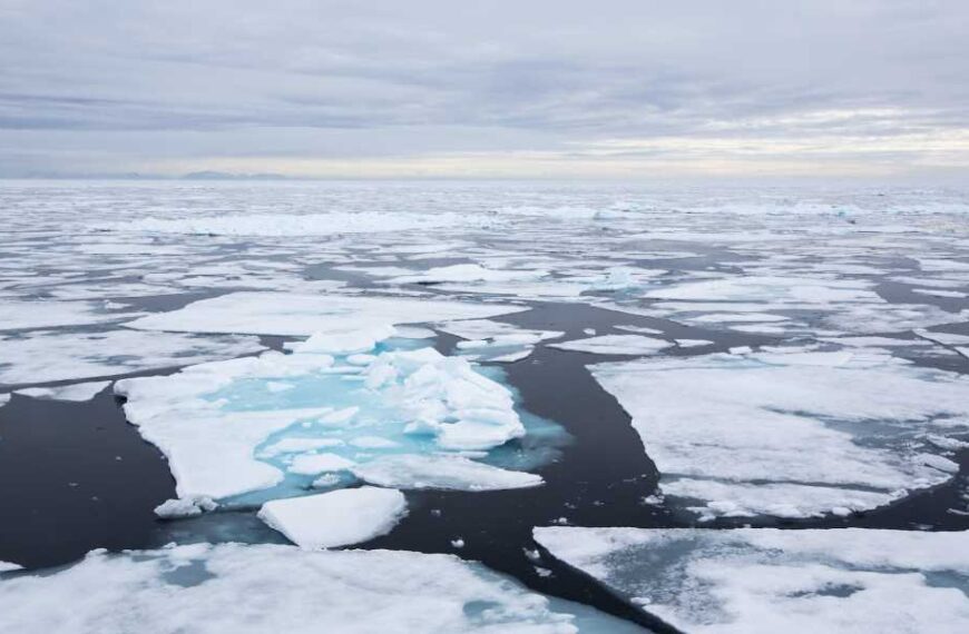 The North Pole could shift 90 feet west by 2100