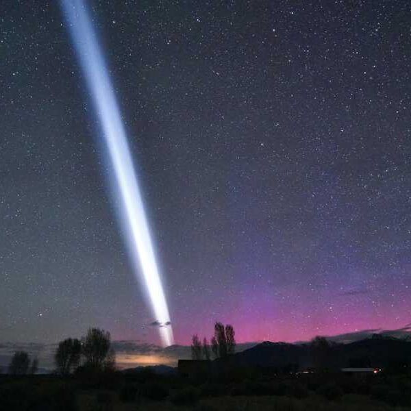 Giant ‘white streak’ appears over several US states as Chinese rocket drops&hellip;