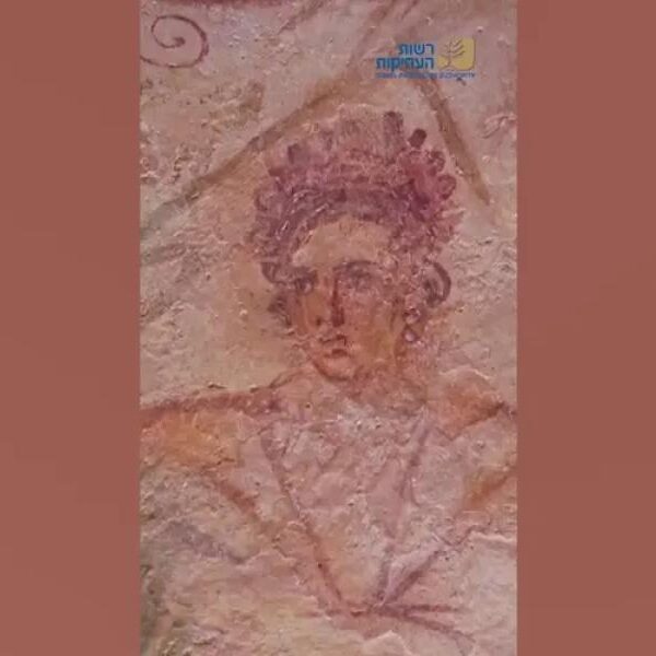 Rare octagonal ancient Roman ring discovered in UK drainage ditch after 1,600…