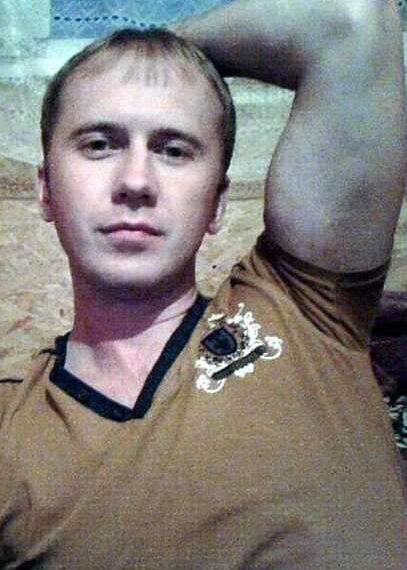 ‘Sadistic’ IT boss made stepson, 8, kneel on seeds which…