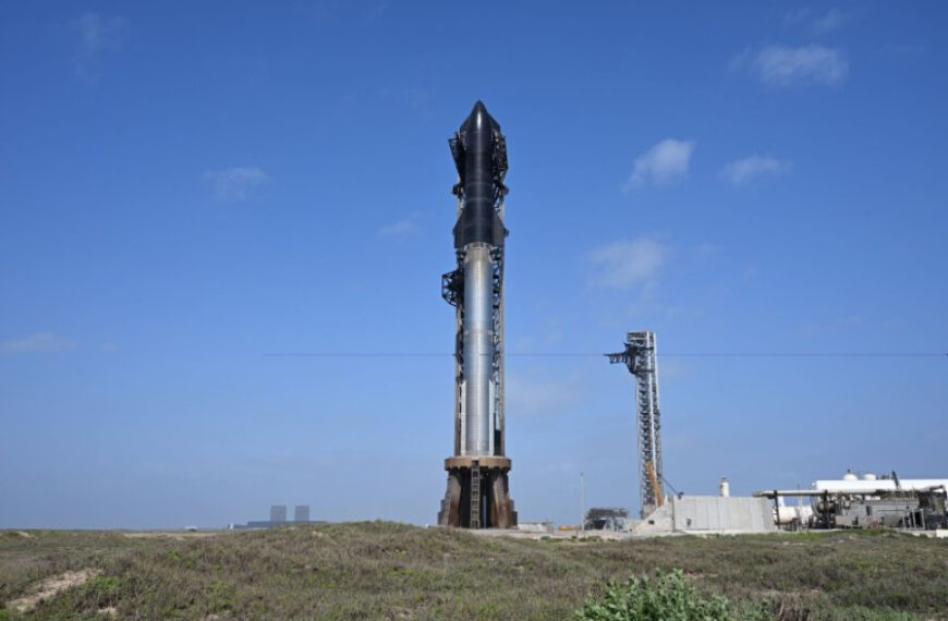 SpaceX’s Starship Explodes During Test, Musk Calls It ‘Just a Scratch’