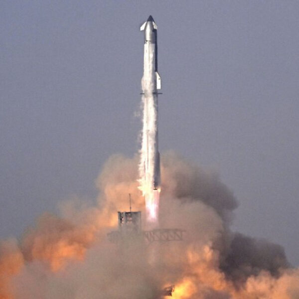 SpaceX Launches Ninth Starship Test Flight Before Spacecraft Breaks Apart