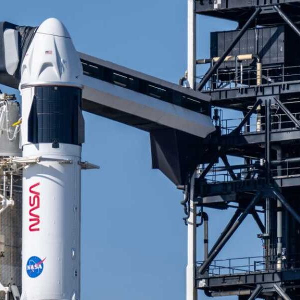 Elon Musk threatens to retire SpaceX’s Dragon spacecraft after spat with Trump.…