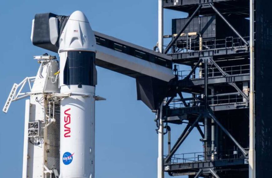 Elon Musk threatens to retire SpaceX’s Dragon spacecraft after spat with Trump.…