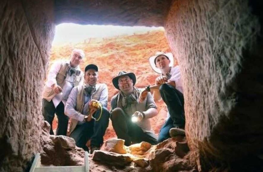 2,000-Year-Old Tomb Found Under One of the Seven Wonders of the World