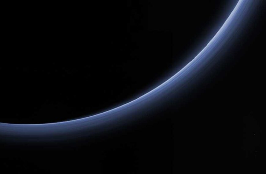 James Webb Space Telescope Finds ‘New Climate’ on Pluto Unlike Anywhere Else&hellip;