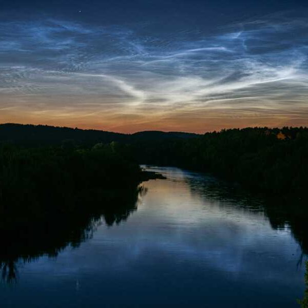 Noctilucent Cloud Season 2025 Is Here! Here’s How to Spot the Elusive&hellip;