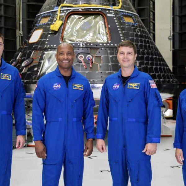 NASA Hosts Twitch Event for Best Lunar Mascot and Zero-G Indicator Contest