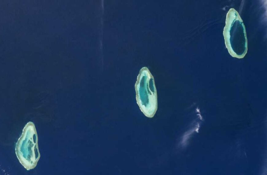 A Perfect Trio of Prehistoric Atolls Glow Like Tropical Jewels Off Australia’s&hellip;