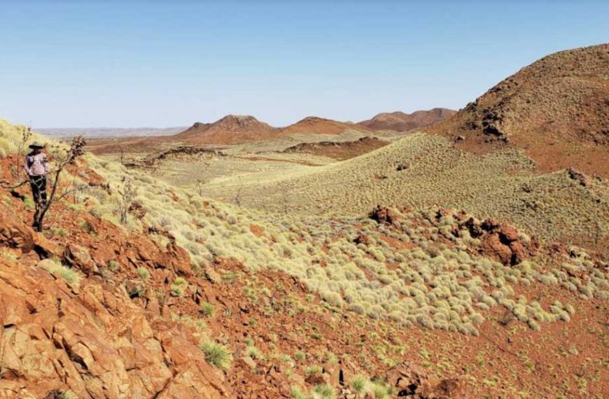 Study raises important questions about Earth’s ‘oldest’ impact crater