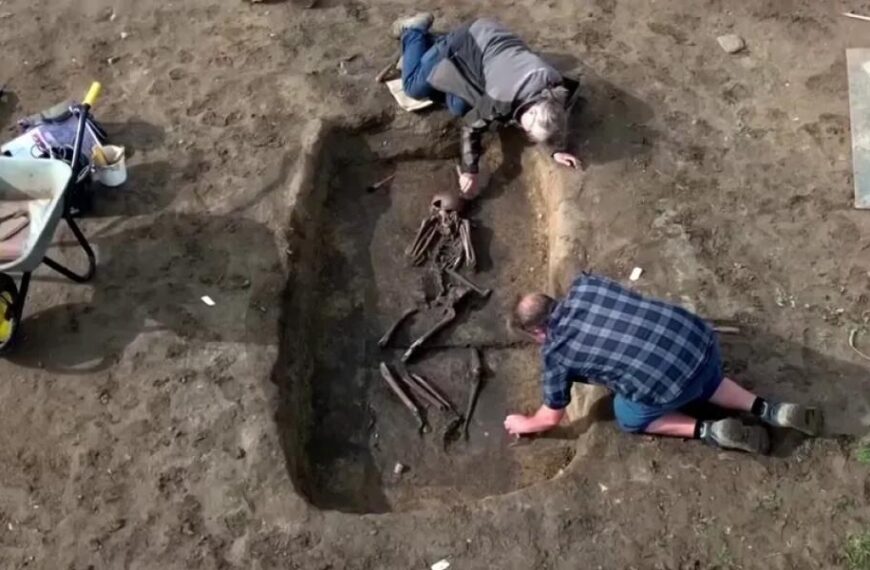 1,000-year-old Viking treasure discovered in northern Germany