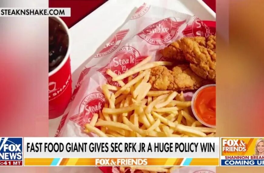 Man Who Microwaved Raw Steak Now Banned, Sparks Debate on Reddit