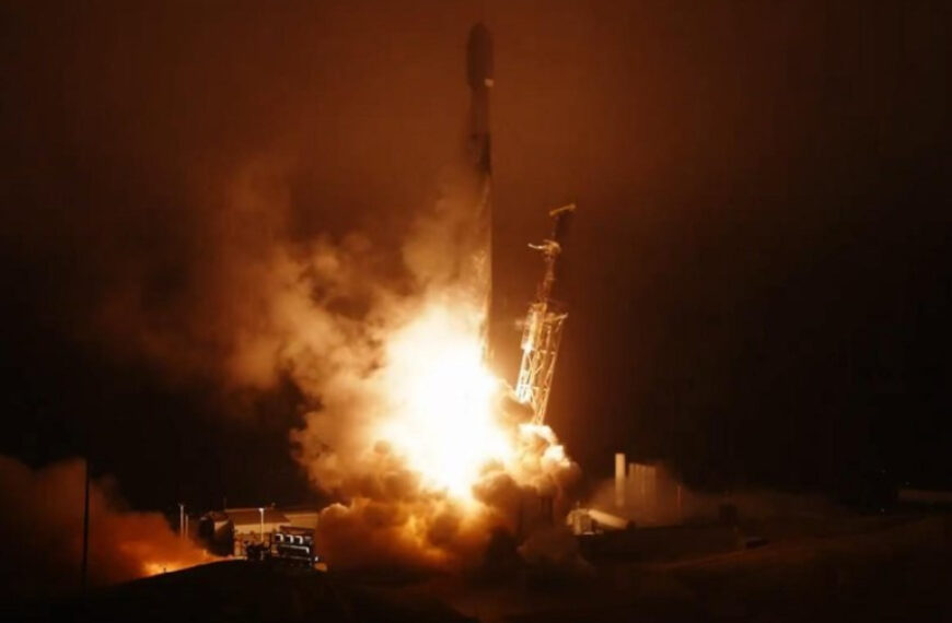 SpaceX Double Header: Spy Satellites Launched in California, Then Starlink in Florida
