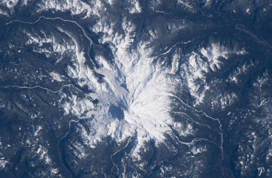 Earthquake series recorded in Mount Rainier area, most powerful since 2009