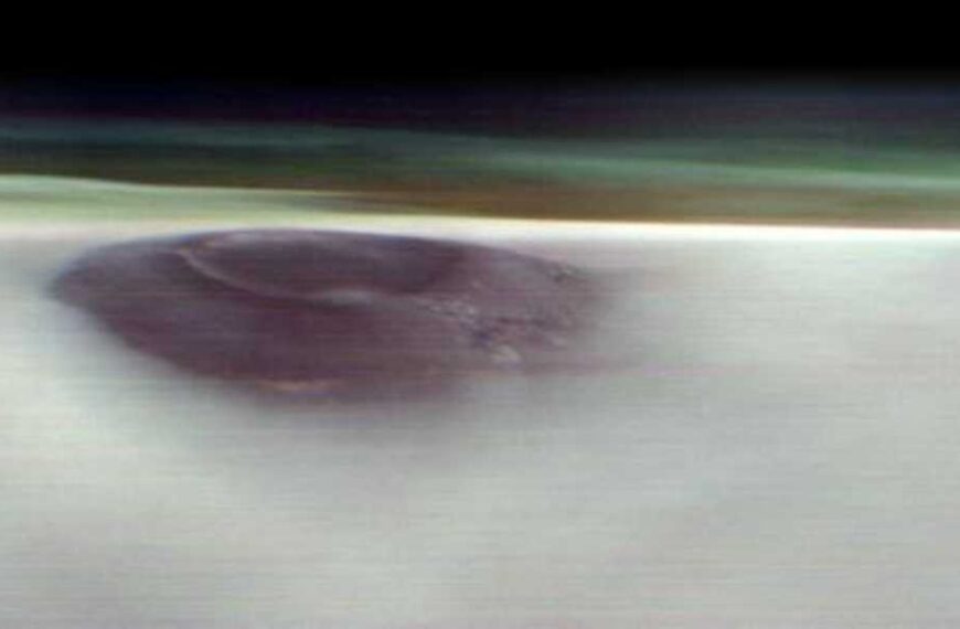NASA Captures Martian Volcano Twice the Height of Everest Breaking Through Morning&hellip;