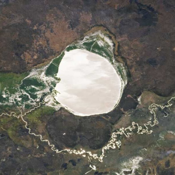 African Lake-Filled Crater Turned Into Giant Silver ‘Mirror’ Thanks to Rare Phenomenon&hellip;