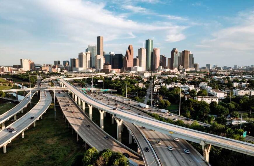 Satellite study reveals fastest sinking city in US