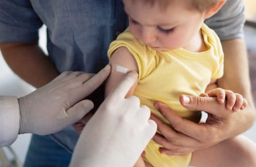 Whooping cough is spreading. Here’s what you can do to protect yourself.
