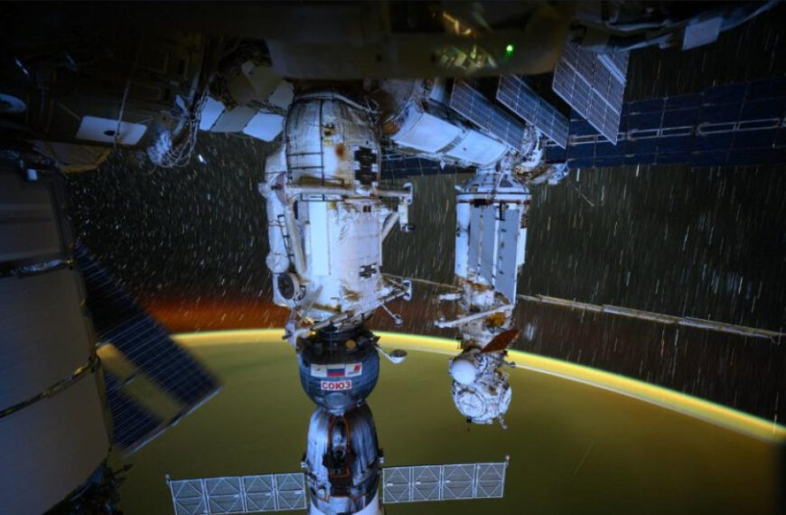 NASA’s oldest astronaut returns to Earth after ISS mission