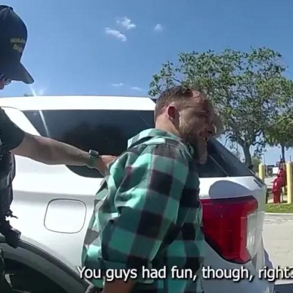 Alleged Florida thief offers cops drinks after chase