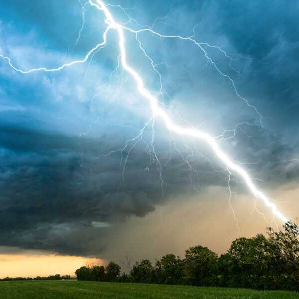 A 515-mile-long lightning strike that spanned five states was the longest ever…