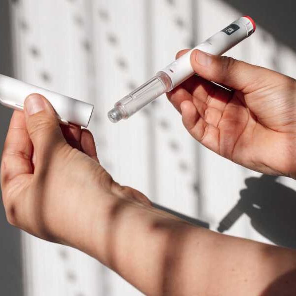 Ozempic and Wegovy users report a desire to drink less. Can these…