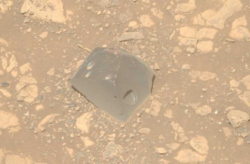 NASA’s Mars Rover Discovers Strange ‘Skull’ on Mars, and Scientists Are Baffled