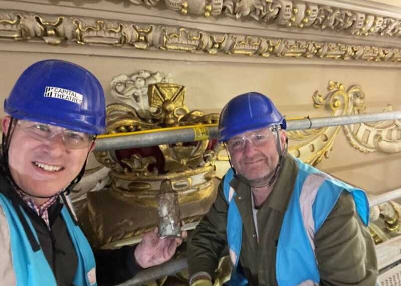 Hidden message in bottle found at Theatre Royal in Edinburgh
