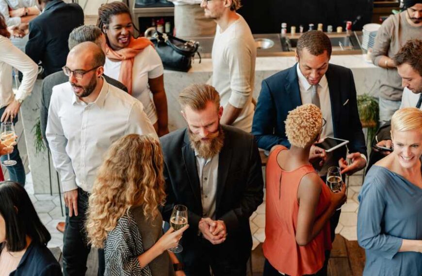 Solution to ‘cocktail party problem’ could help people with hearing loss